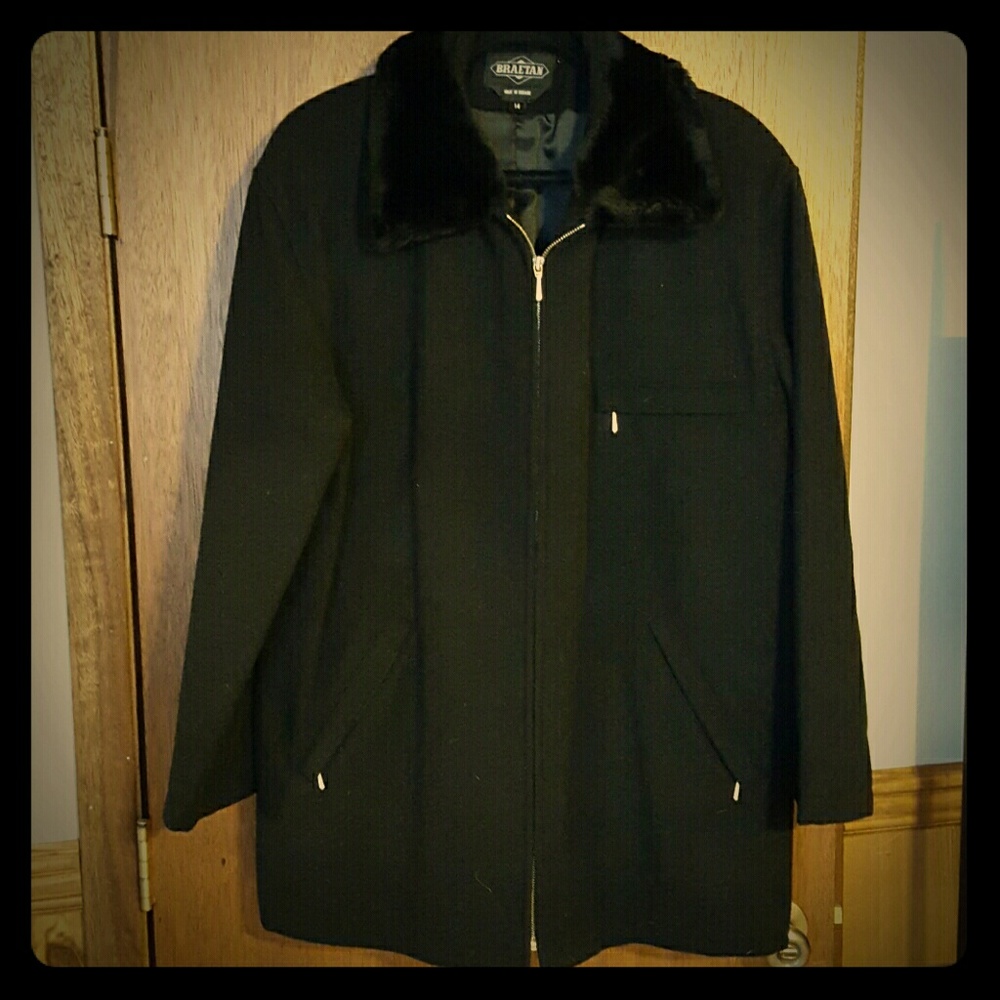 Beautiful Black wool Braetan coat